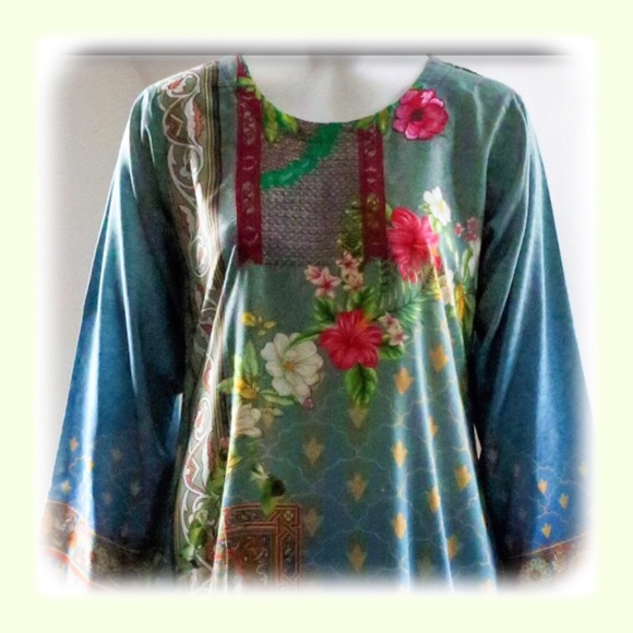 Tunic - Picture 5 of 9